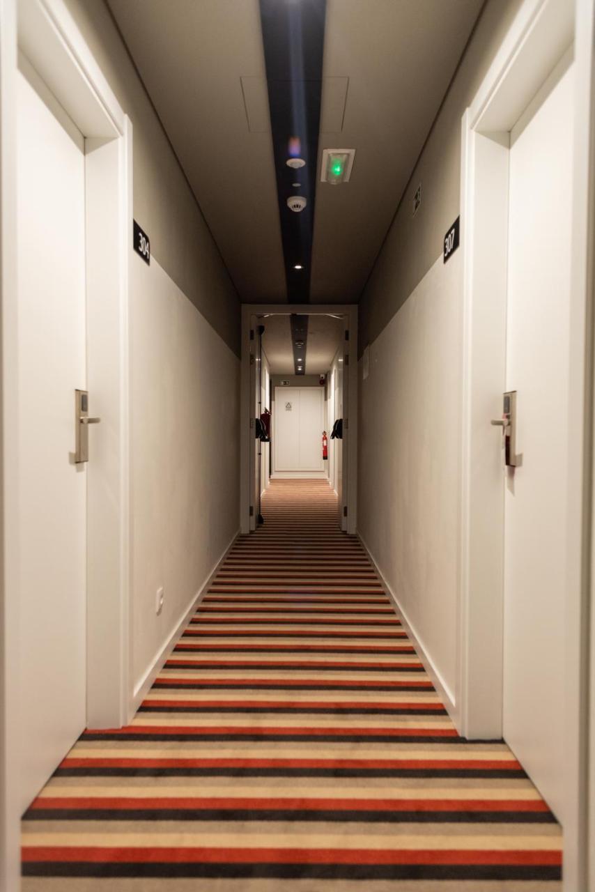 Hotel Canada 2*