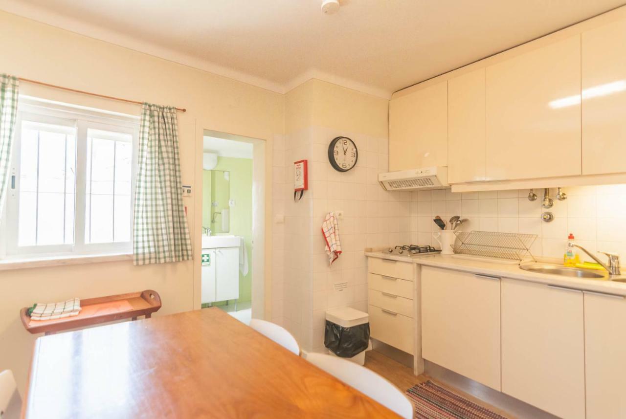 Apartment 'white House' Apartment- Alfama Lisbon