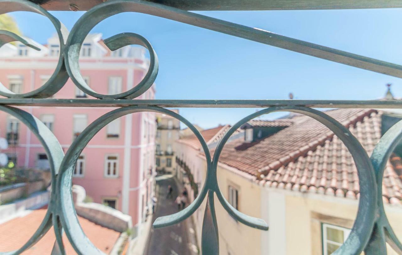 Apartment 'white House' Apartment- Alfama Lisbon