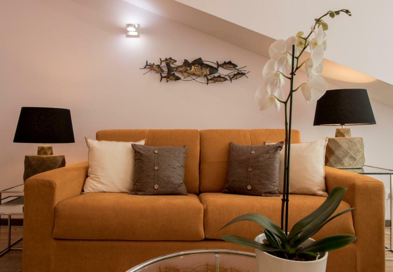 Rosa Do Bairro Alto Apartment *