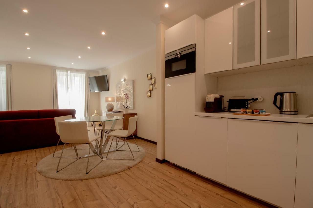 Rosa Do Bairro Alto Apartment