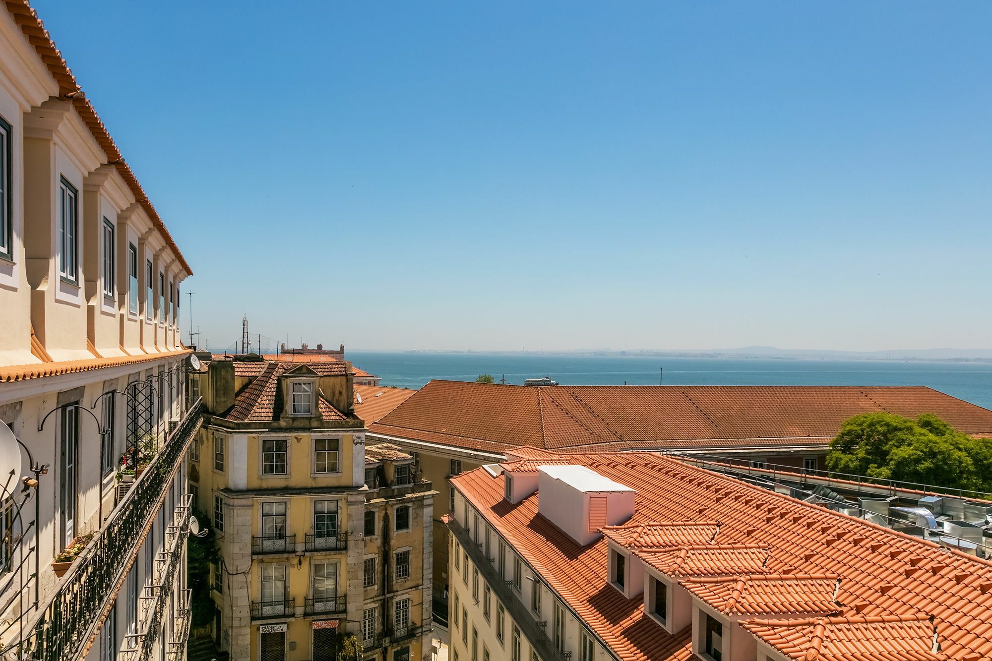 Almaria - Da Corte | Chiado Lisbon