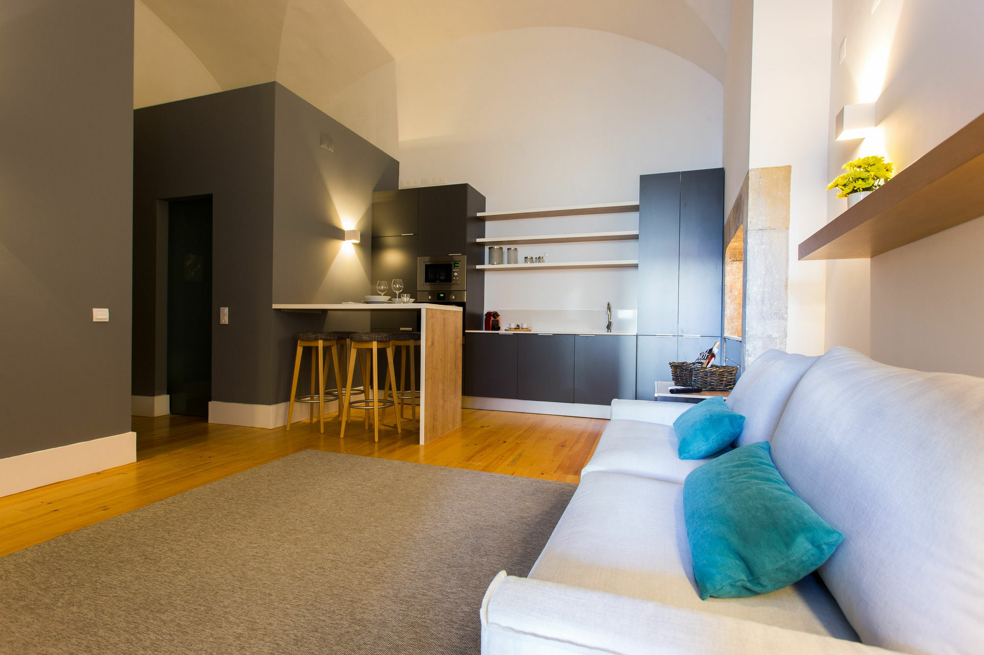 Bed & Breakfast Feels Like Chiado Prime Lisbon