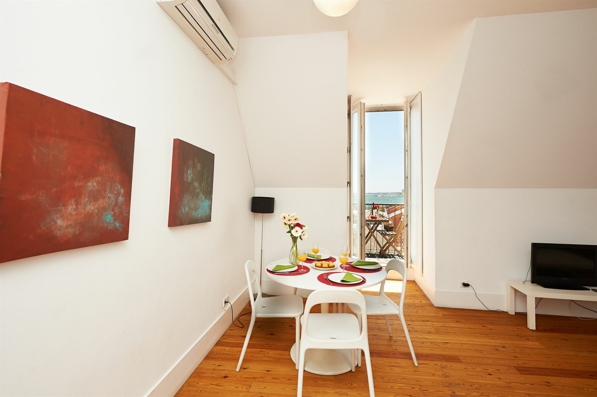 Hello Conde Barao Apartment