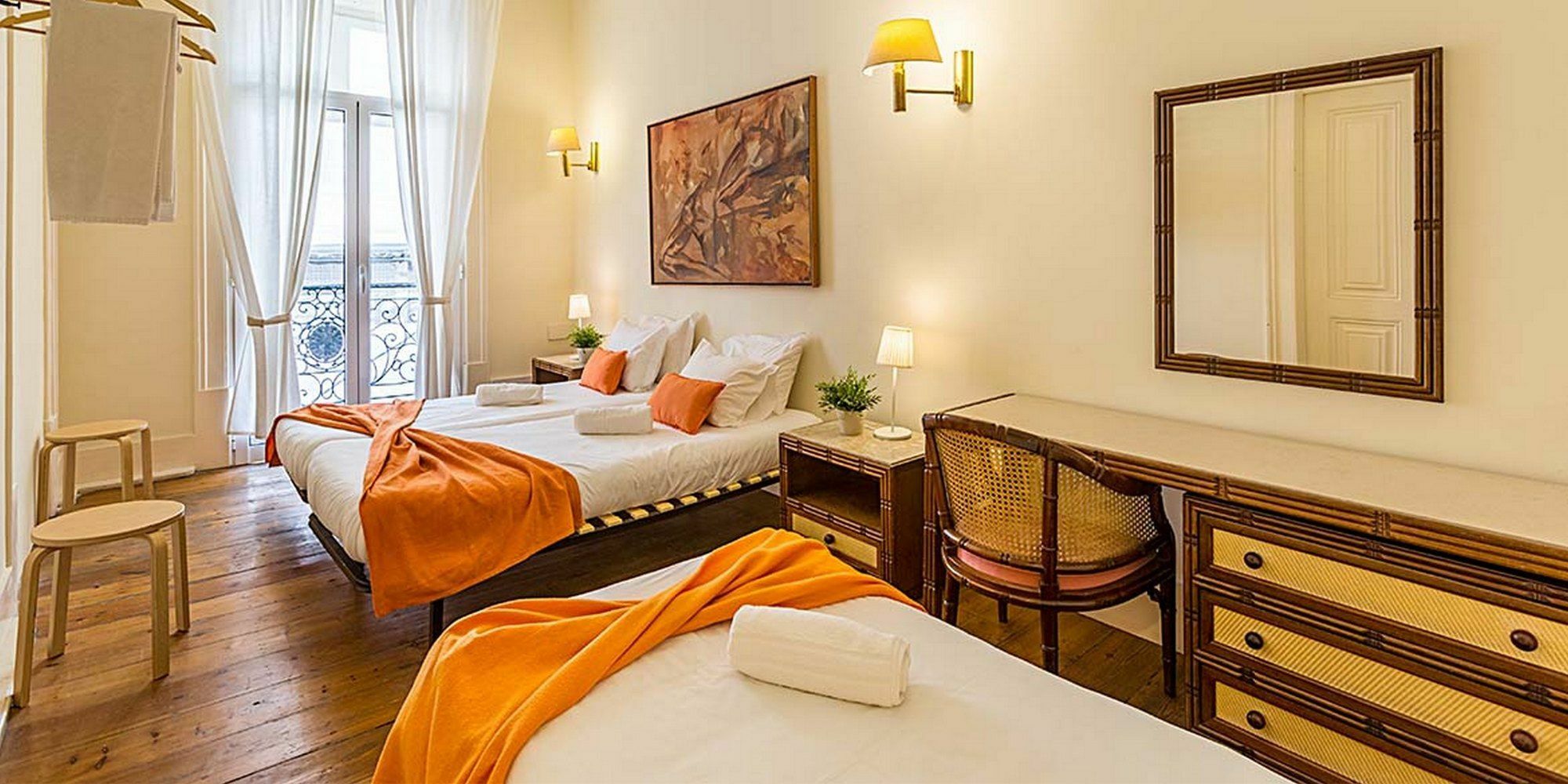 Flores 105 Guest house Lisbon