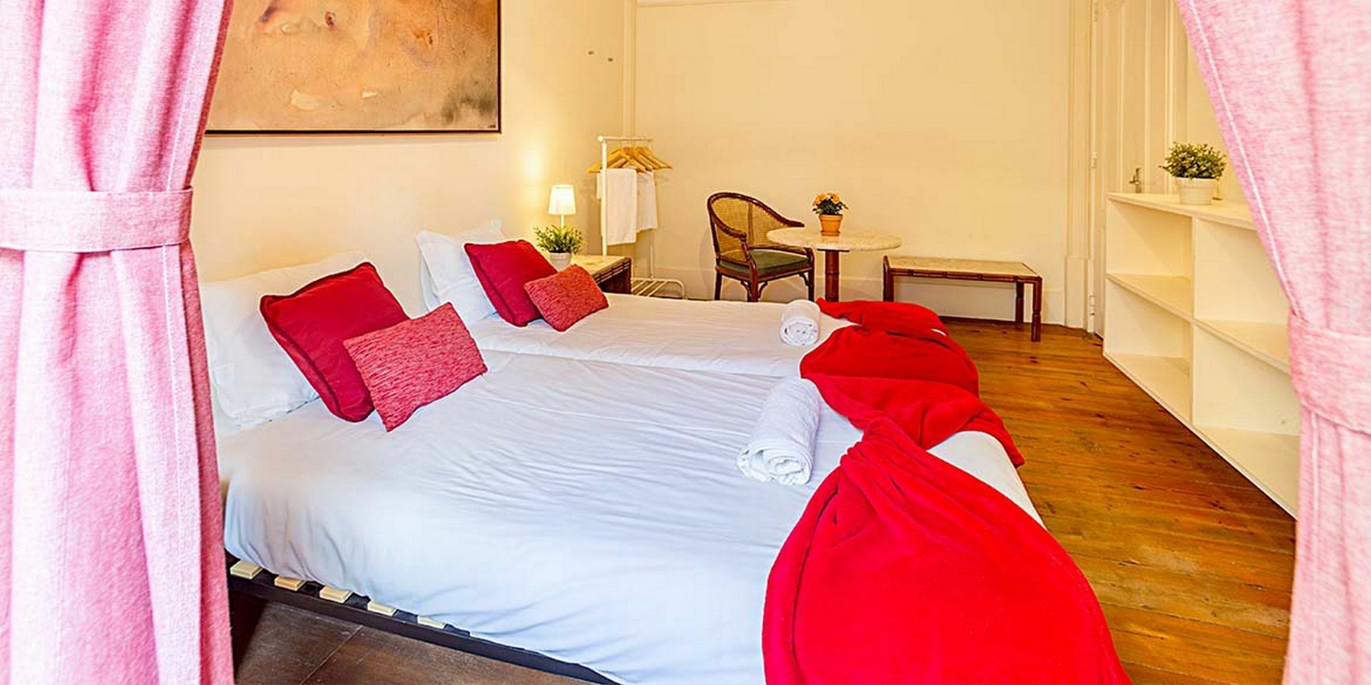 Flores 105 Guest house 3*