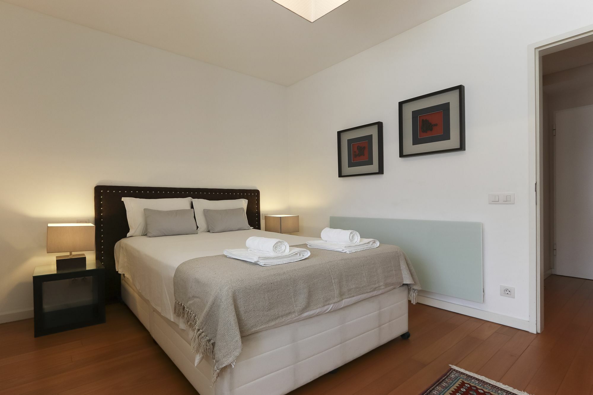 Apartment Downtown Chiado By Homing