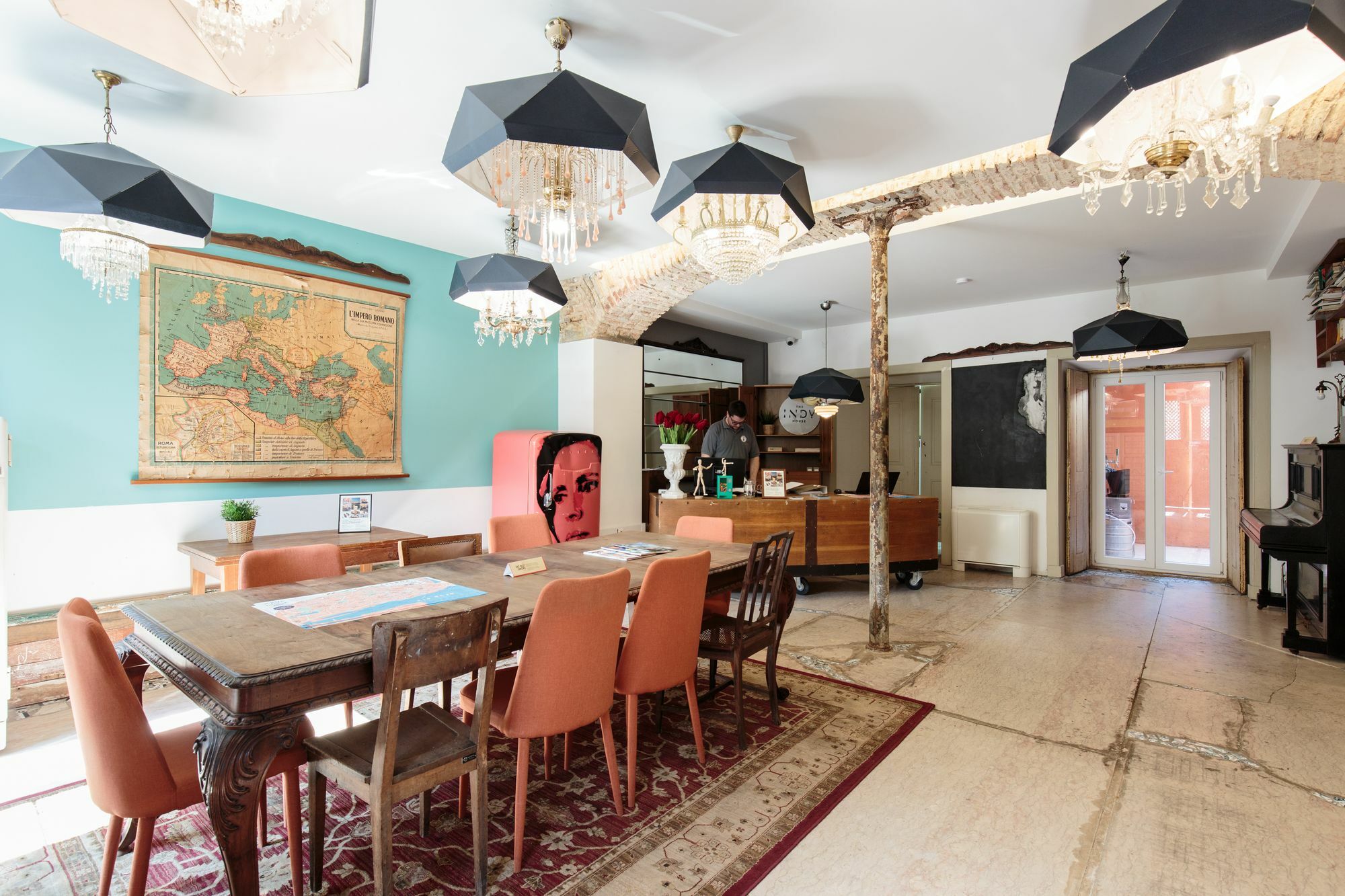 The Indy House - & 3* Lisboa