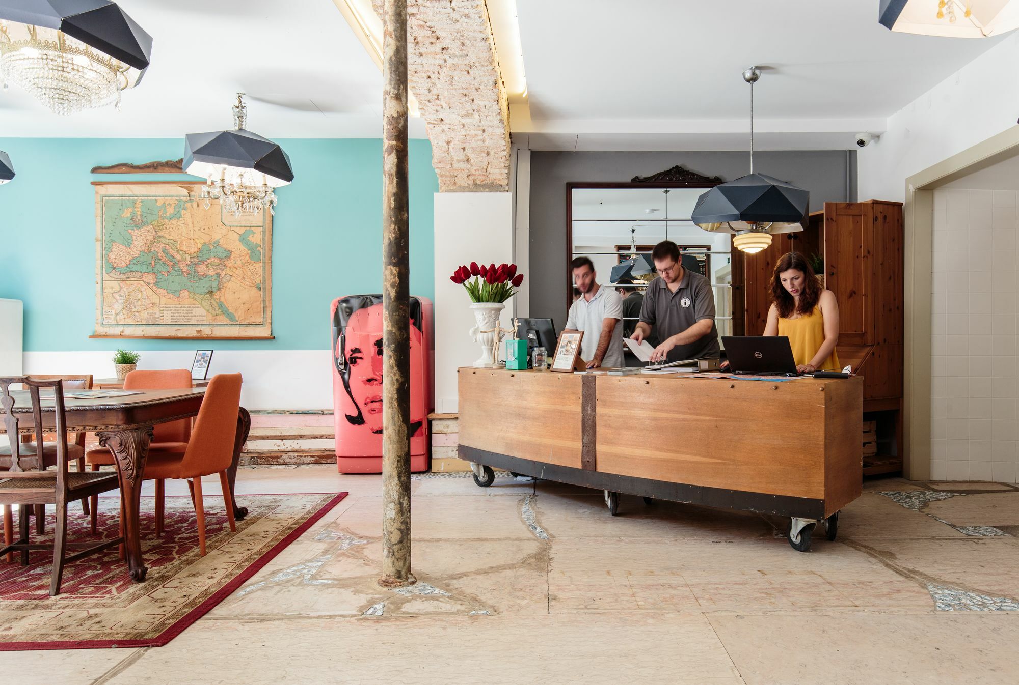The Indy House - & 3* Lisboa