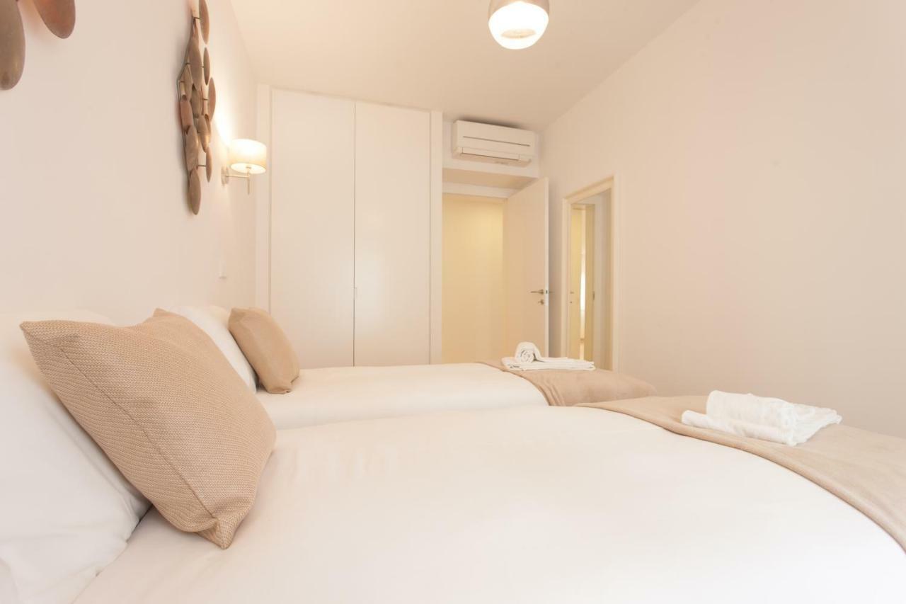Mouraria Blue Three-bedroom W/ Parking - By Lu Holidays