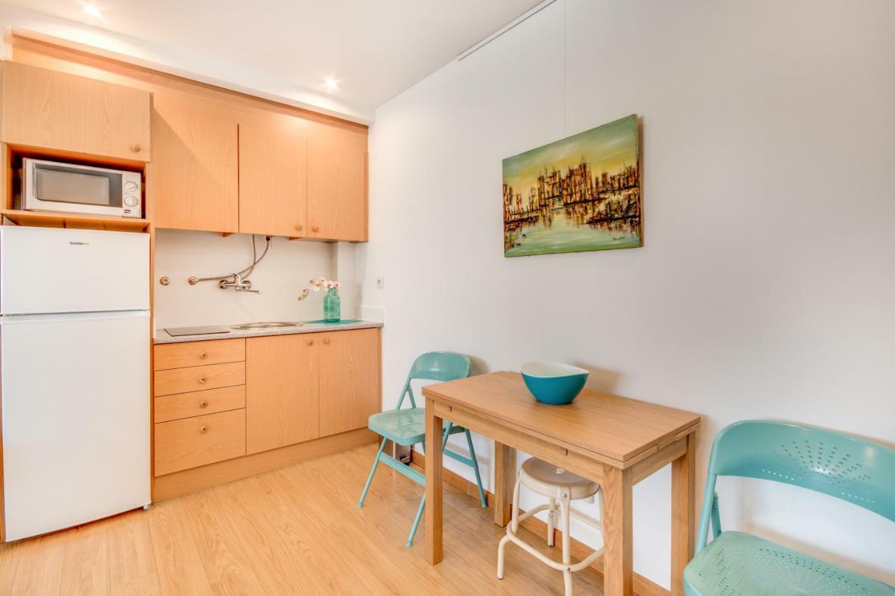 Apartment Cosmopolis