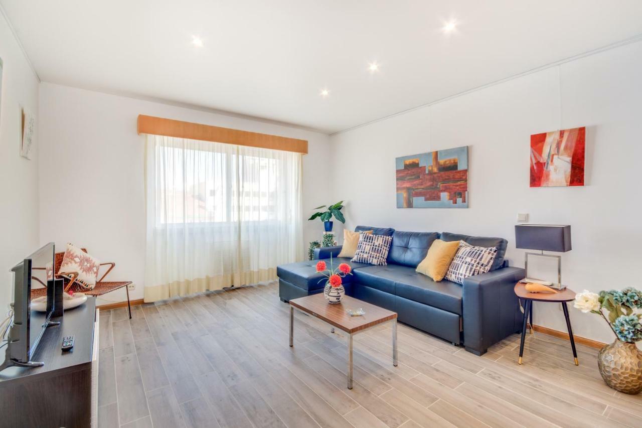 Apartment Cosmopolis