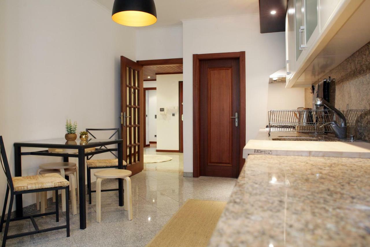 Apartment Parque Nacoes - Fil Pool Lisbon