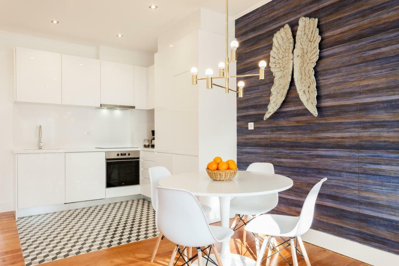 Sao Bento Blue One-bedroom - By Lu Holidays * Lisbon