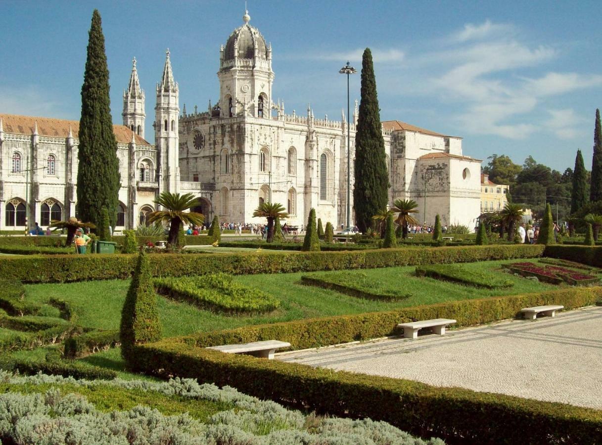 Amazing Rooftop Terrace Downtown Lisbon