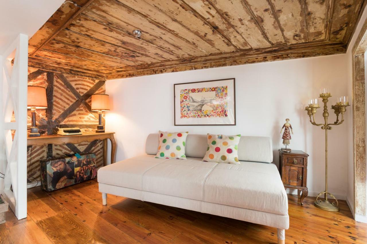 Charming Travessa Do Alcaide Apartment Lisbon