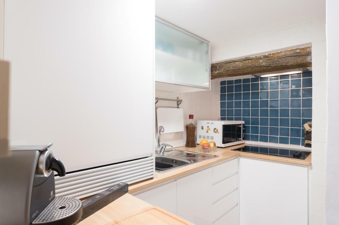 Apartment Charming Travessa Do Alcaide Lisbon
