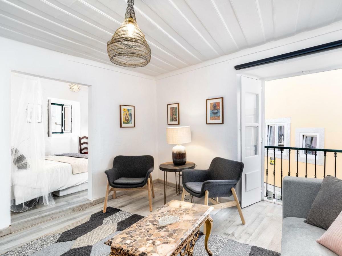 Alfama Street View Apartment Lisbon