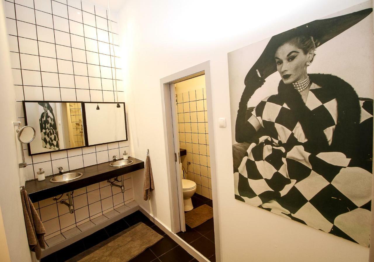 Guest house Pensao Rosinha Art Gallery House