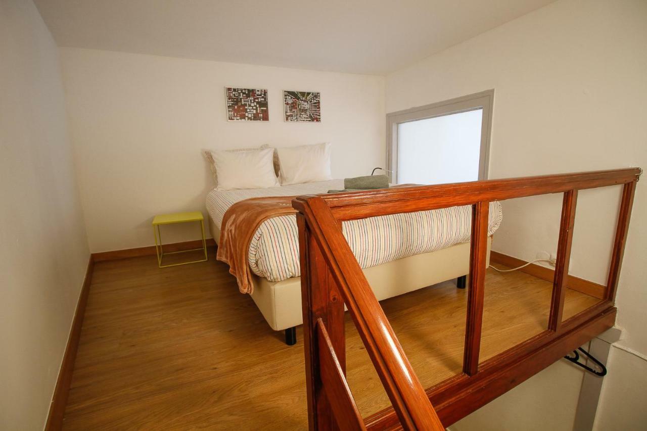 Guest house Pensao Rosinha Art Gallery House