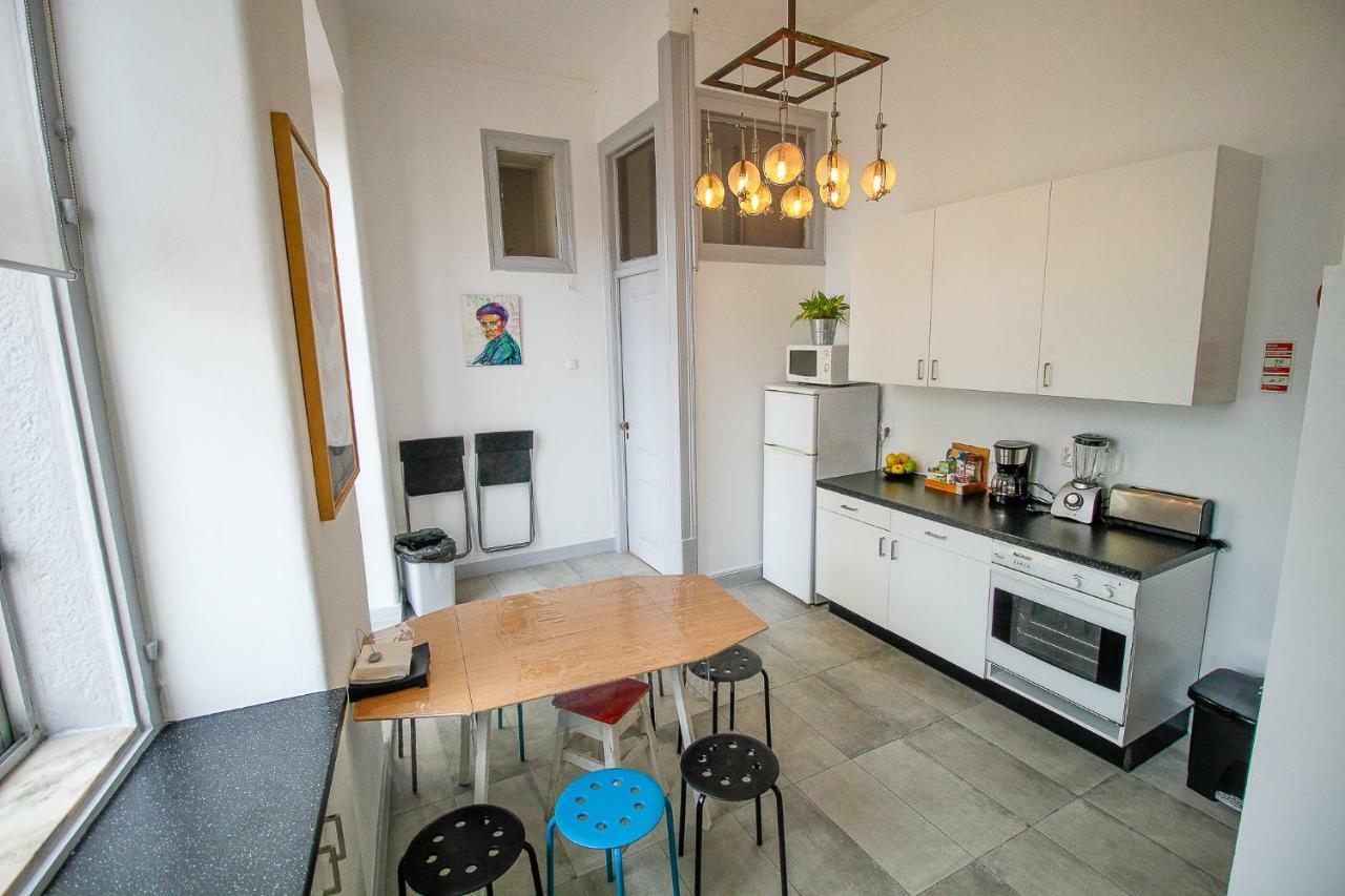 Pensao Rosinha Art Gallery House Guest house Lisbon