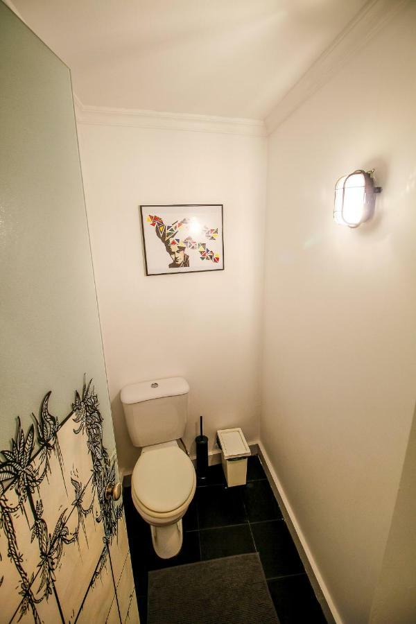 Guest house Pensao Rosinha Art Gallery House *