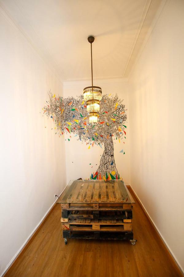 Pensao Rosinha Art Gallery House Guest house Lisbon