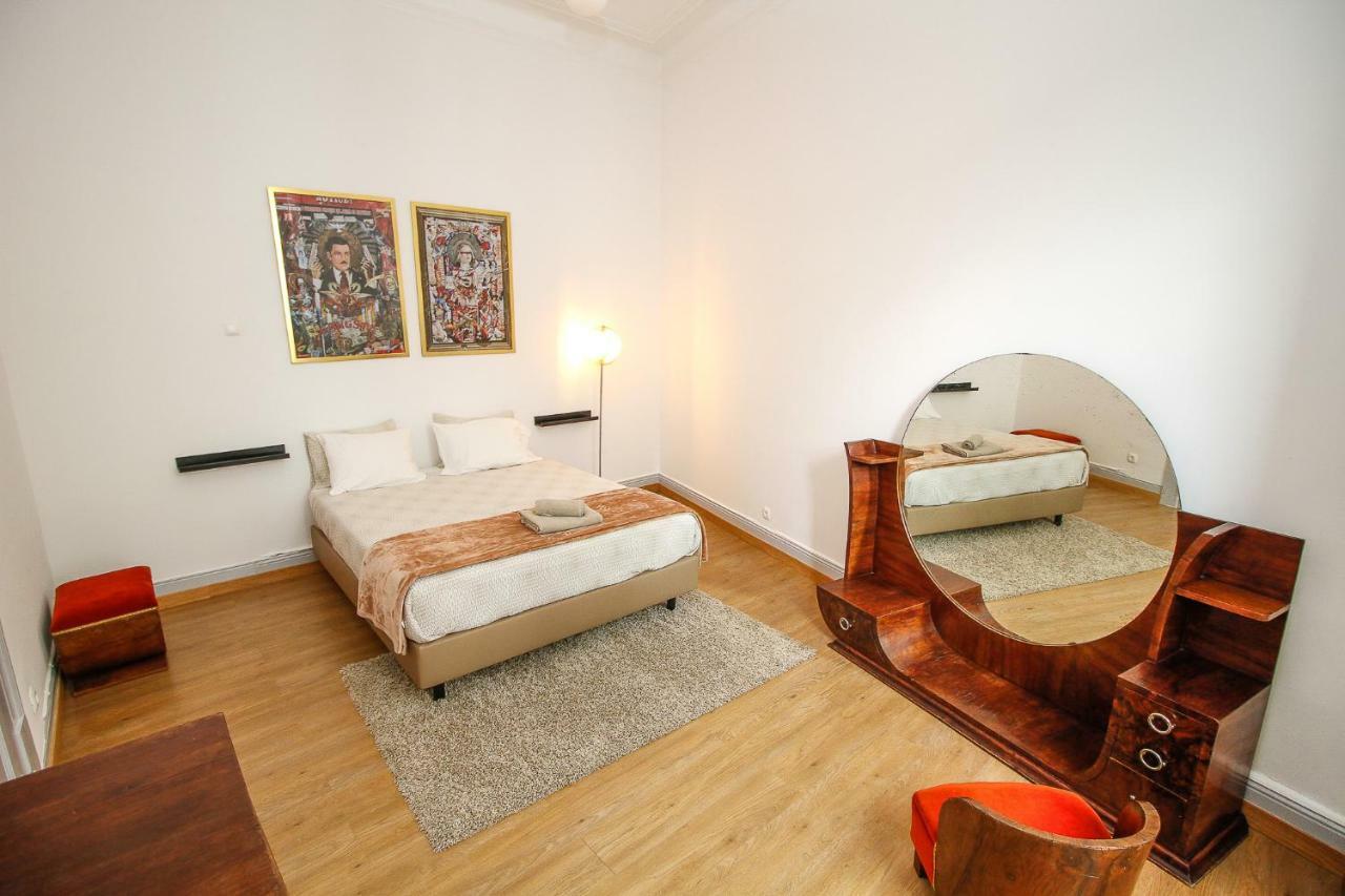 Pensao Rosinha Art Gallery House