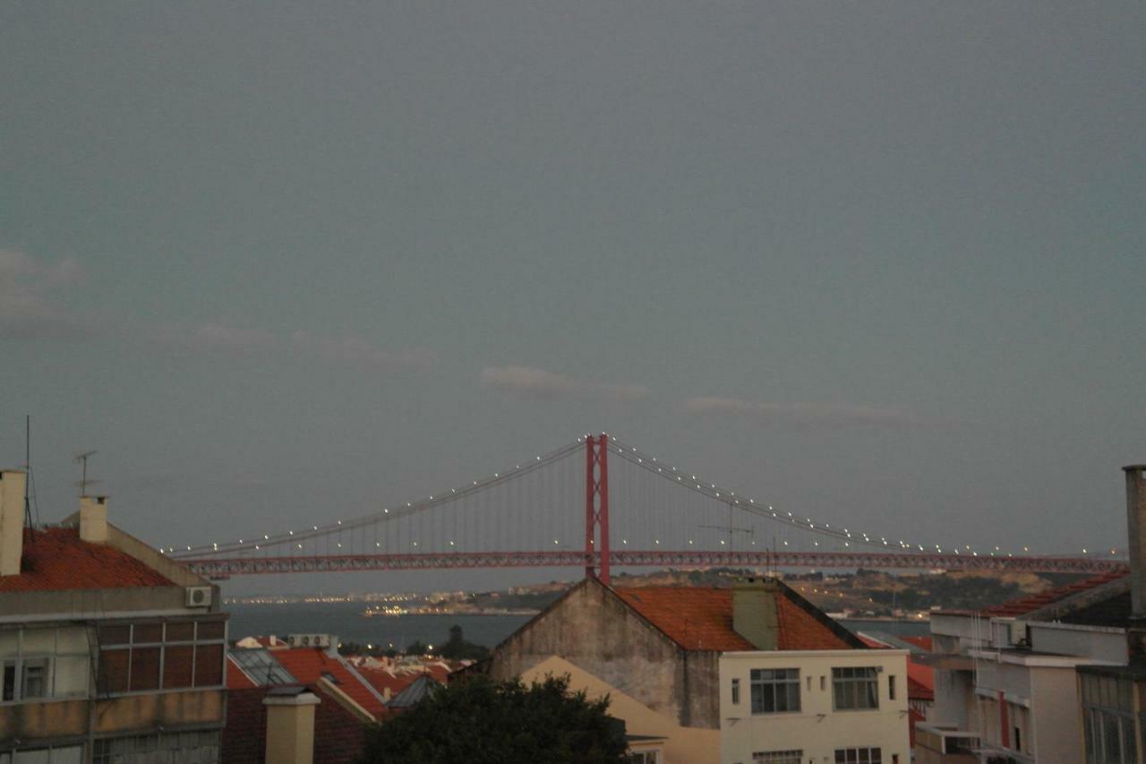 Memoria 49 * Lisbon