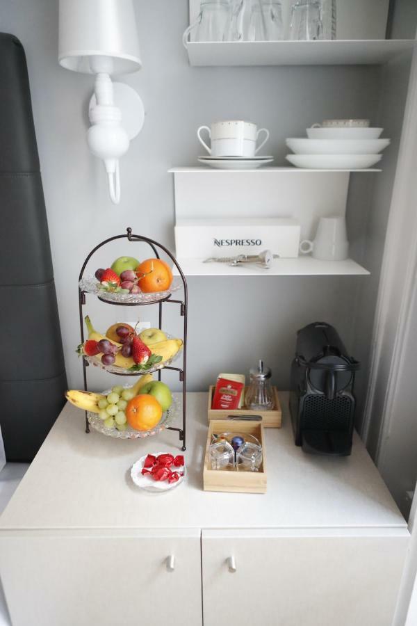 B In B Downtown Bed & Breakfast 3*