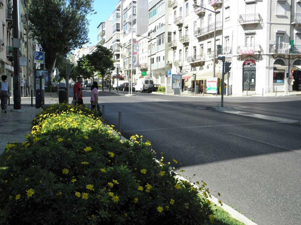 Sunny Terrace Apartment Lisbon