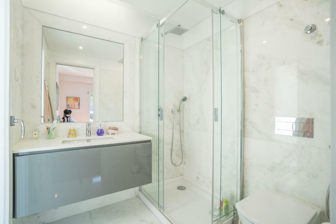 Belem Pool & Garden Apartment Lisbon