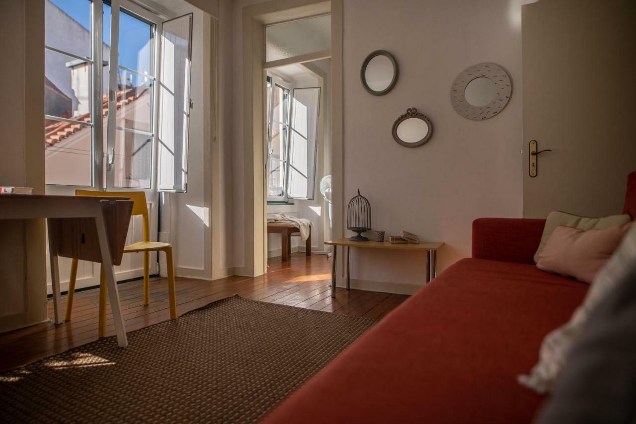 The Blue House - Bica Yellow Tram Apartment