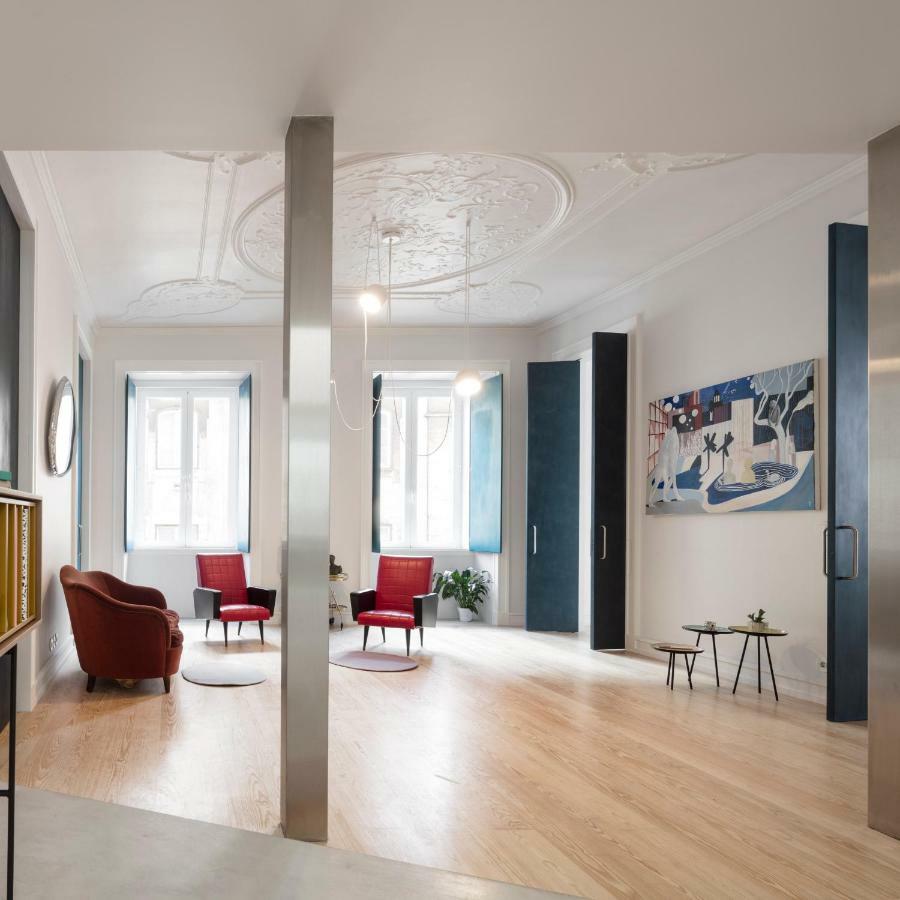 Awarded 3 Bedrooms Upscale Flat@chiado Bairro Alto * Lisbon