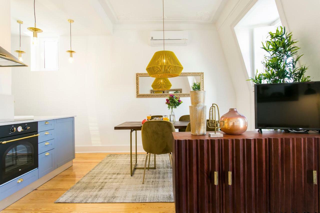 2 Beautiful Upscale Flat Embracing Tejo! Apartment *