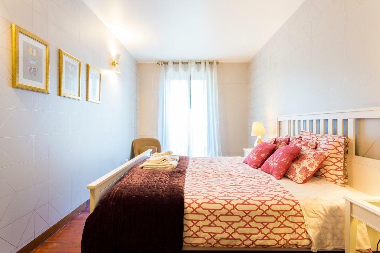 Apartment Charming 2-bedroom In The City Centre *