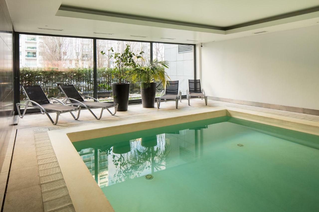 Apartment Skyscraper Riverview With Indoor Pool Lisbon