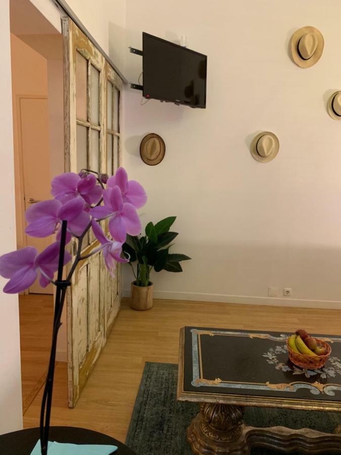 Guest house Old Town Lx Suites