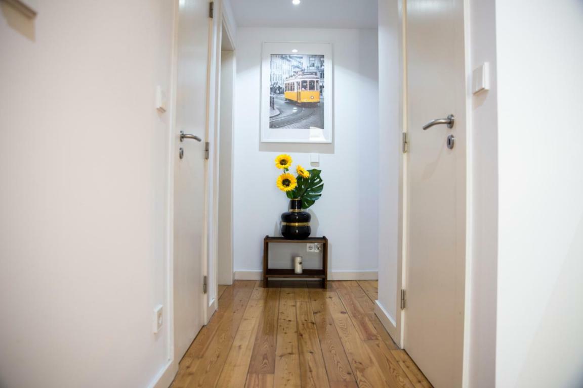 Fala-so 16 - 4 Bed Elegance In Historic District Lisbon