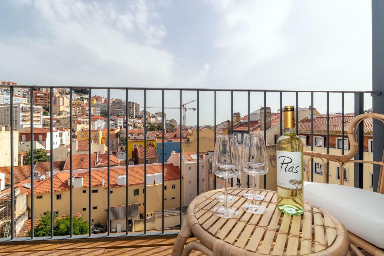 Altido Elegant Deluxe & Altido Luxurious 3-bedroom Apt With Terrace In Intendente Lisbon