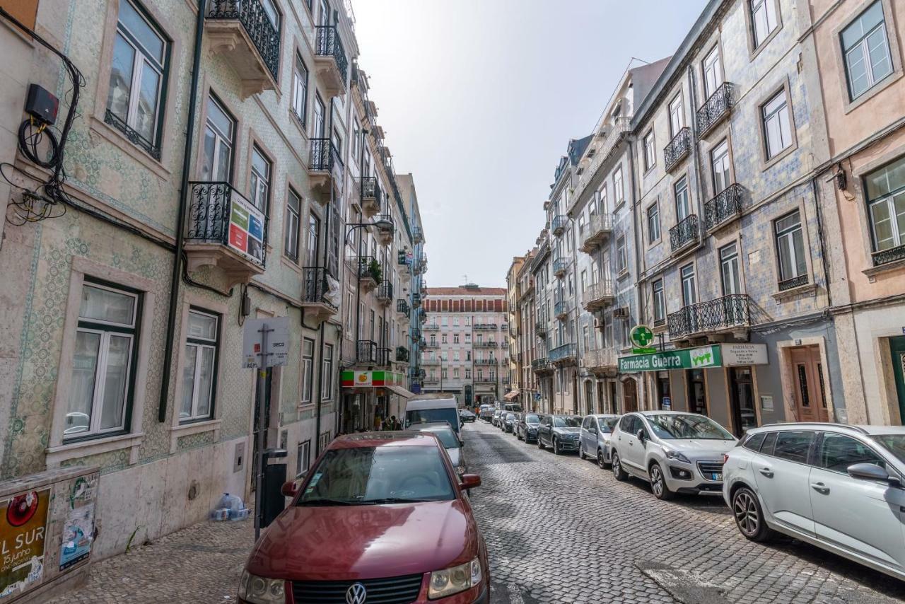 Altido Elegant Deluxe & Altido Luxurious 3-bedroom Apt With Terrace In Intendente * Lisbon