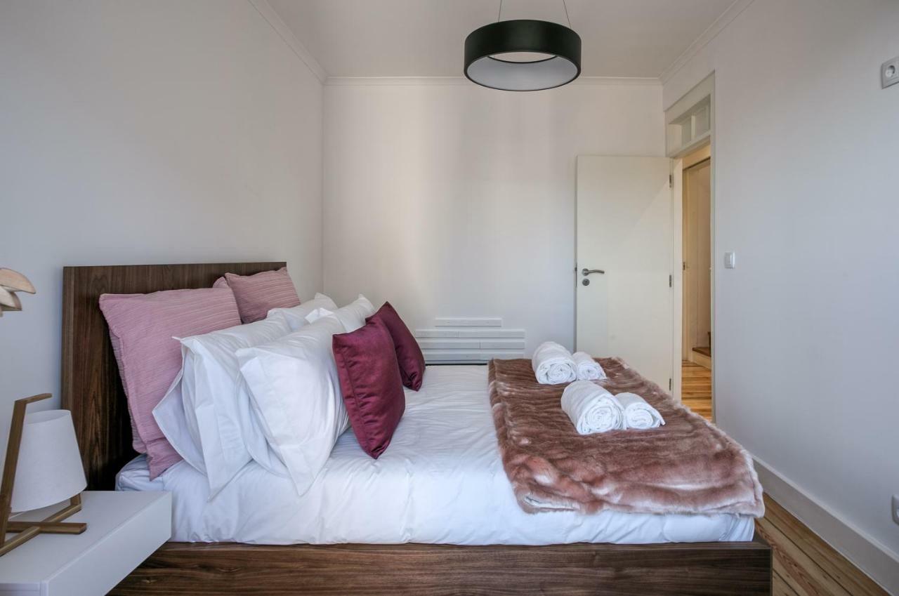 Hip Tailor Made Duplex Penthouse In Bairro Alto Apartment