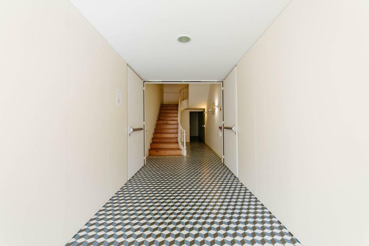 Minimal Lust R2 Apartment Lisbon