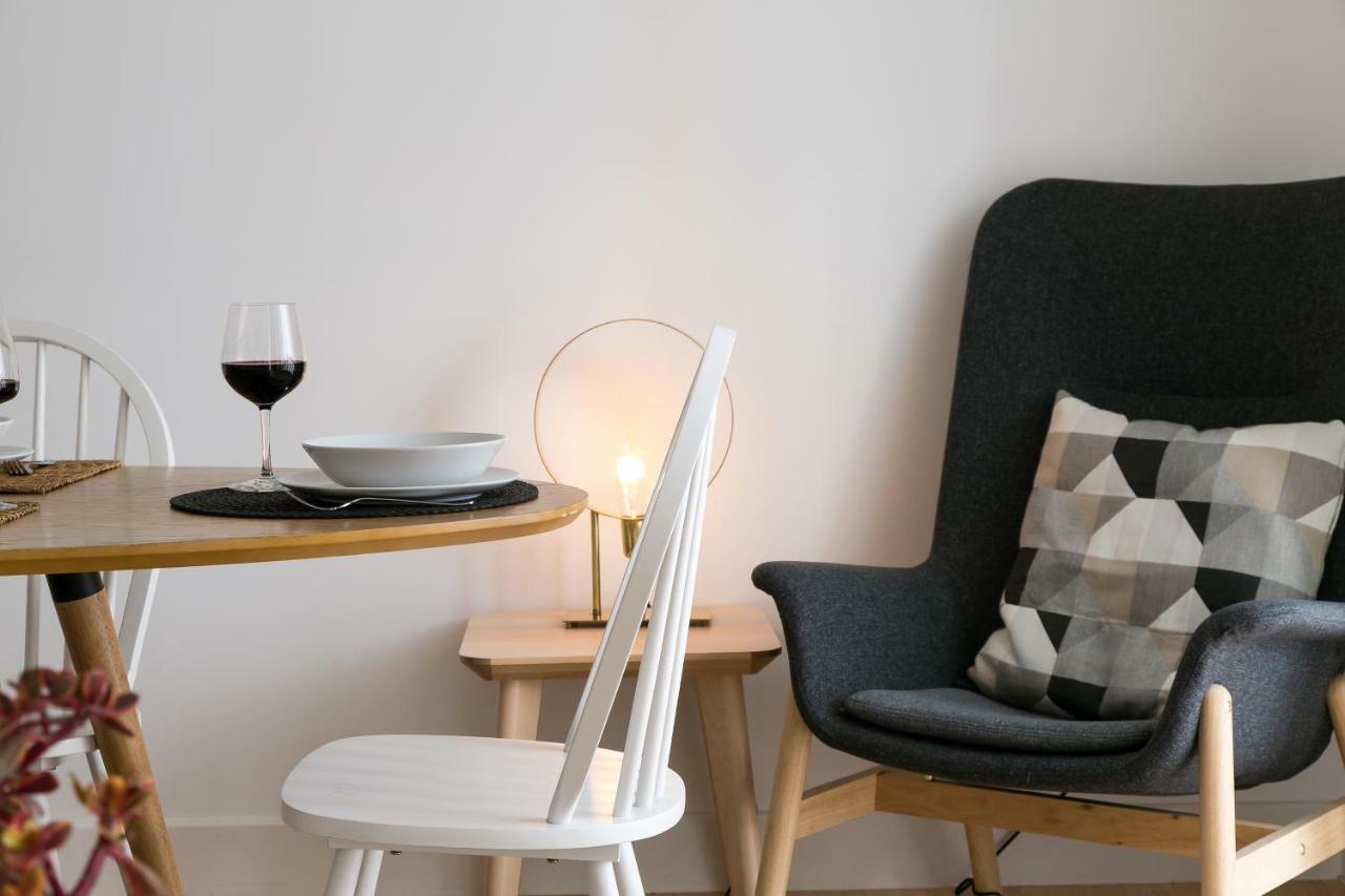 Altido Elegant Deluxe & Altido Luxurious 3-bedroom Apt With Terrace In Intendente Apartment *