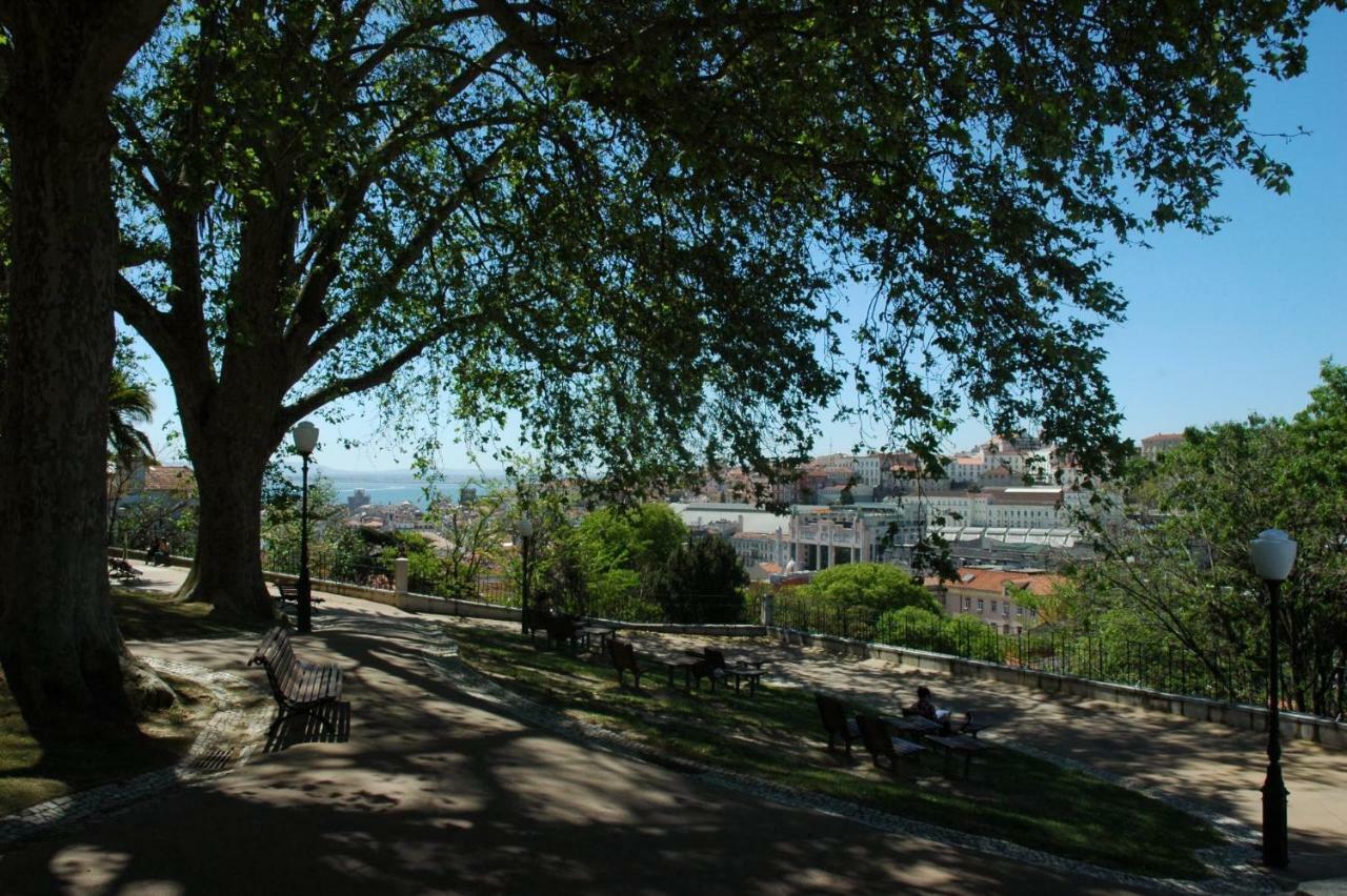 Apartment Center Two Bedroom & Terrace *