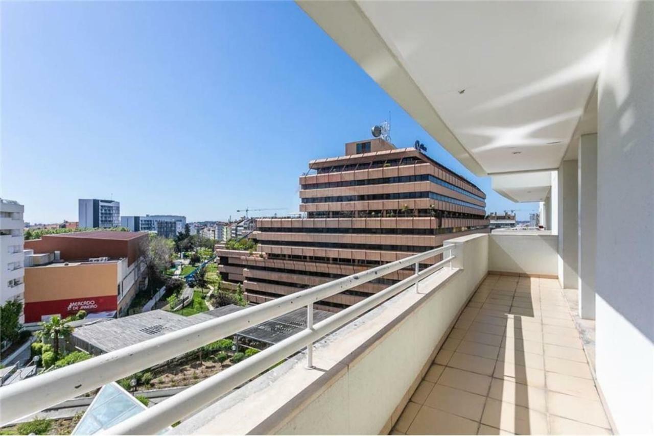 Boutique - 2 Bedroom - Center Apartment Lisbon
