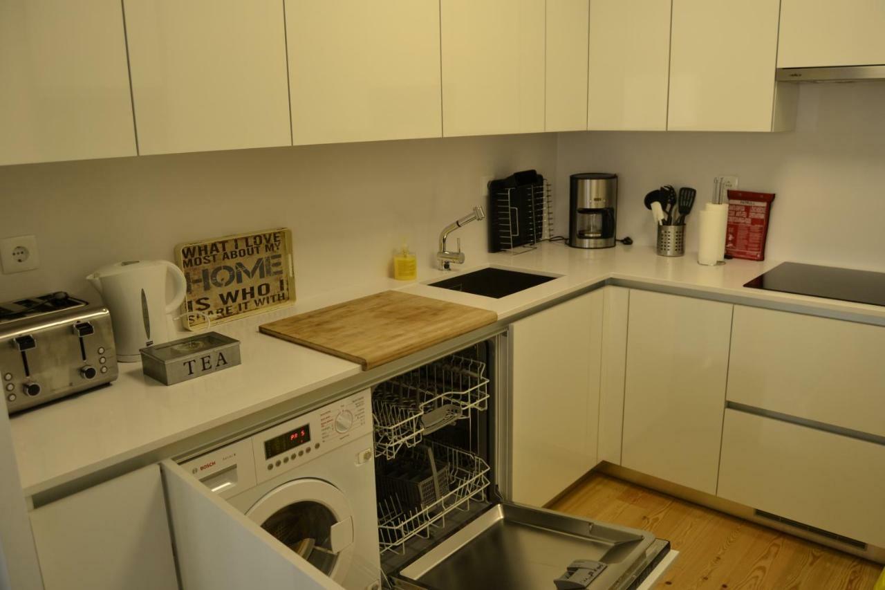 Center Gardens Apartments Apartment *