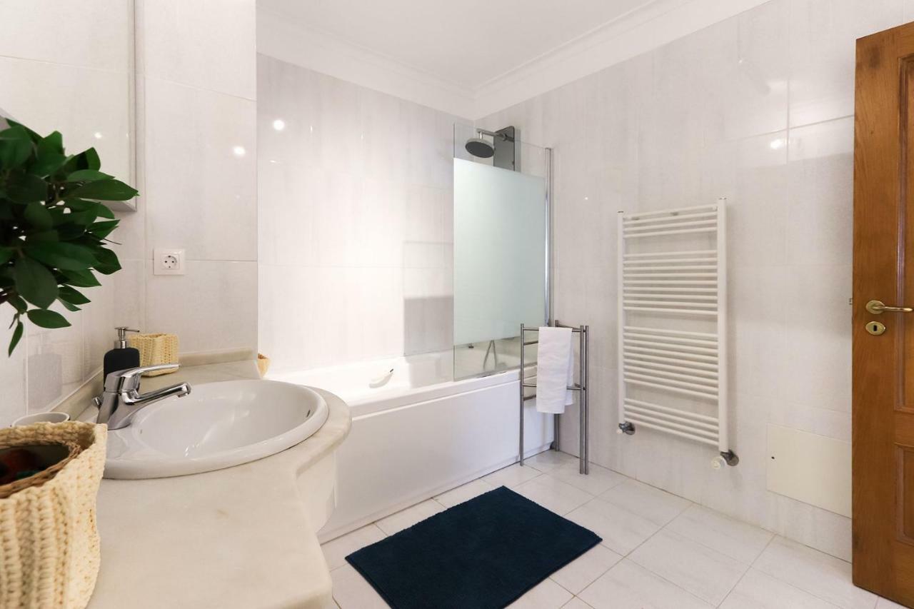 Apartment Amazing Downtown Family Lisbon