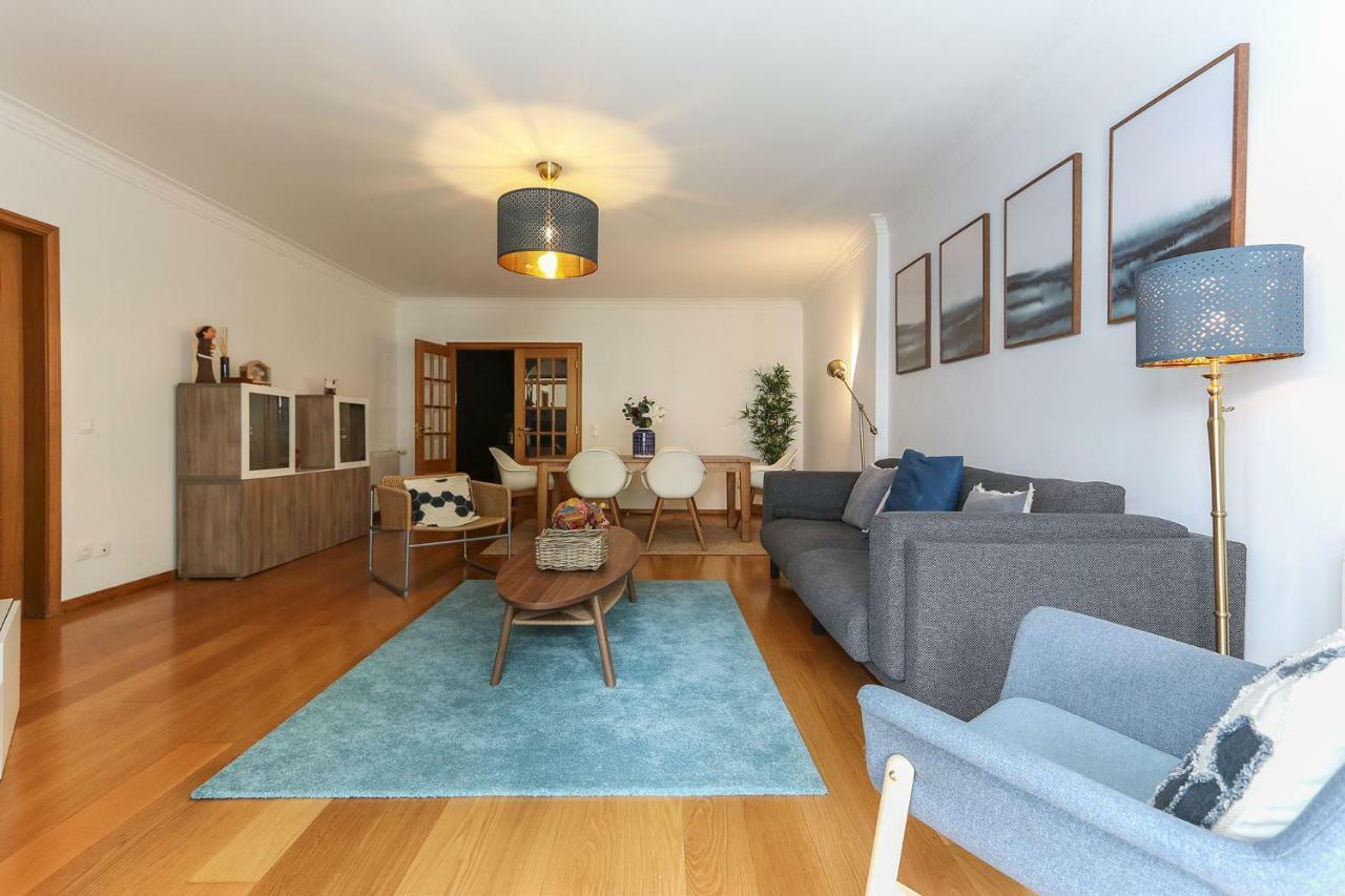 Amazing Downtown Family Apartment Lisbon