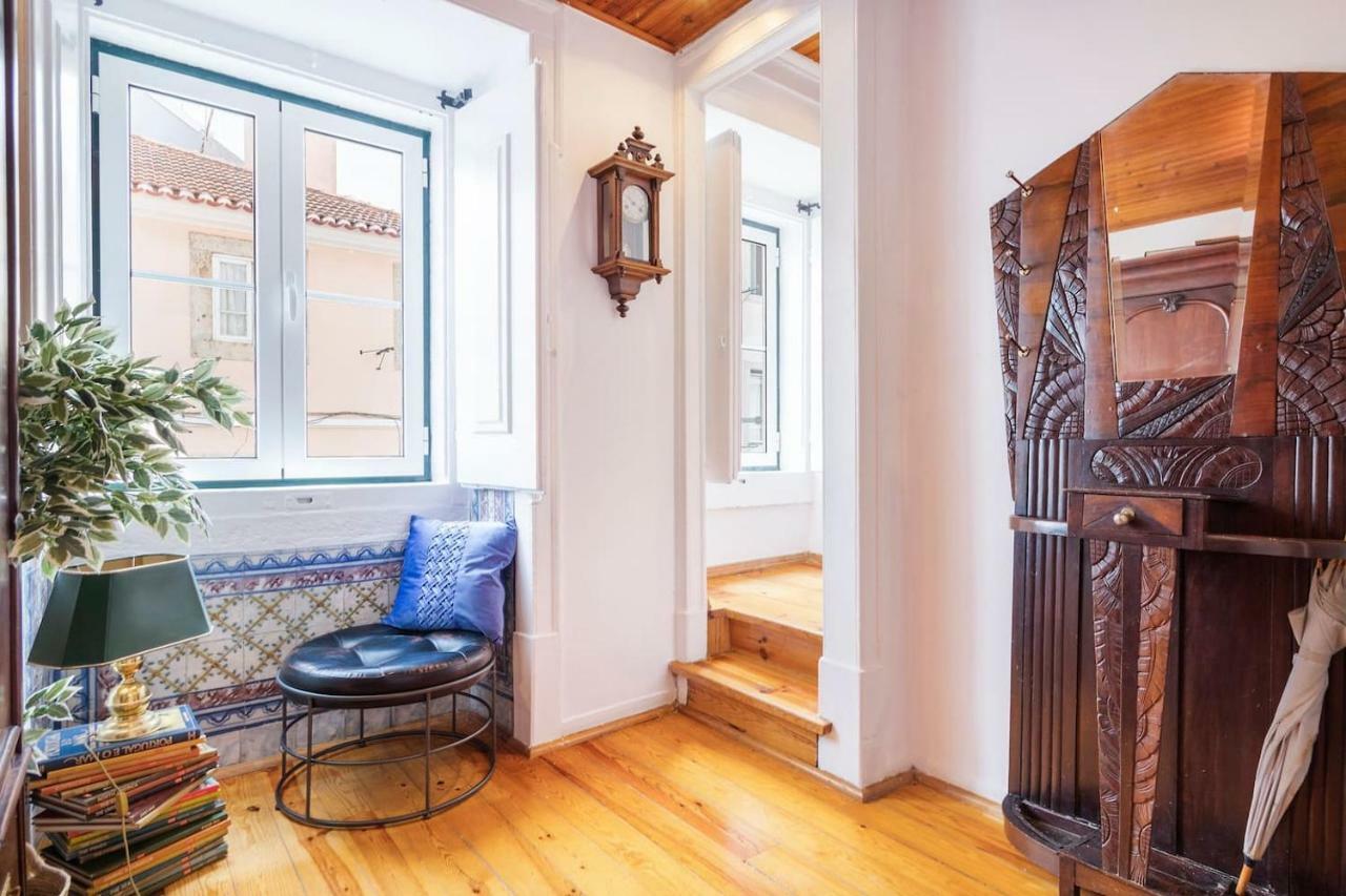 Typical Portuguese At Ajuda, Belem Apartment